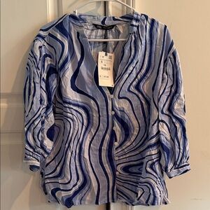 Zara Blue and White Swirl Button-Front Shirt